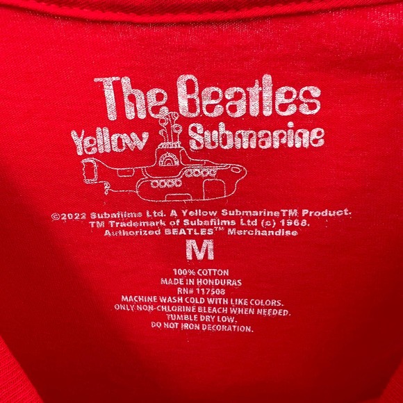 The Beatles Yellow Submarine Men's Red Graphic T-Shirt Size Medium - Picture 2 of 3